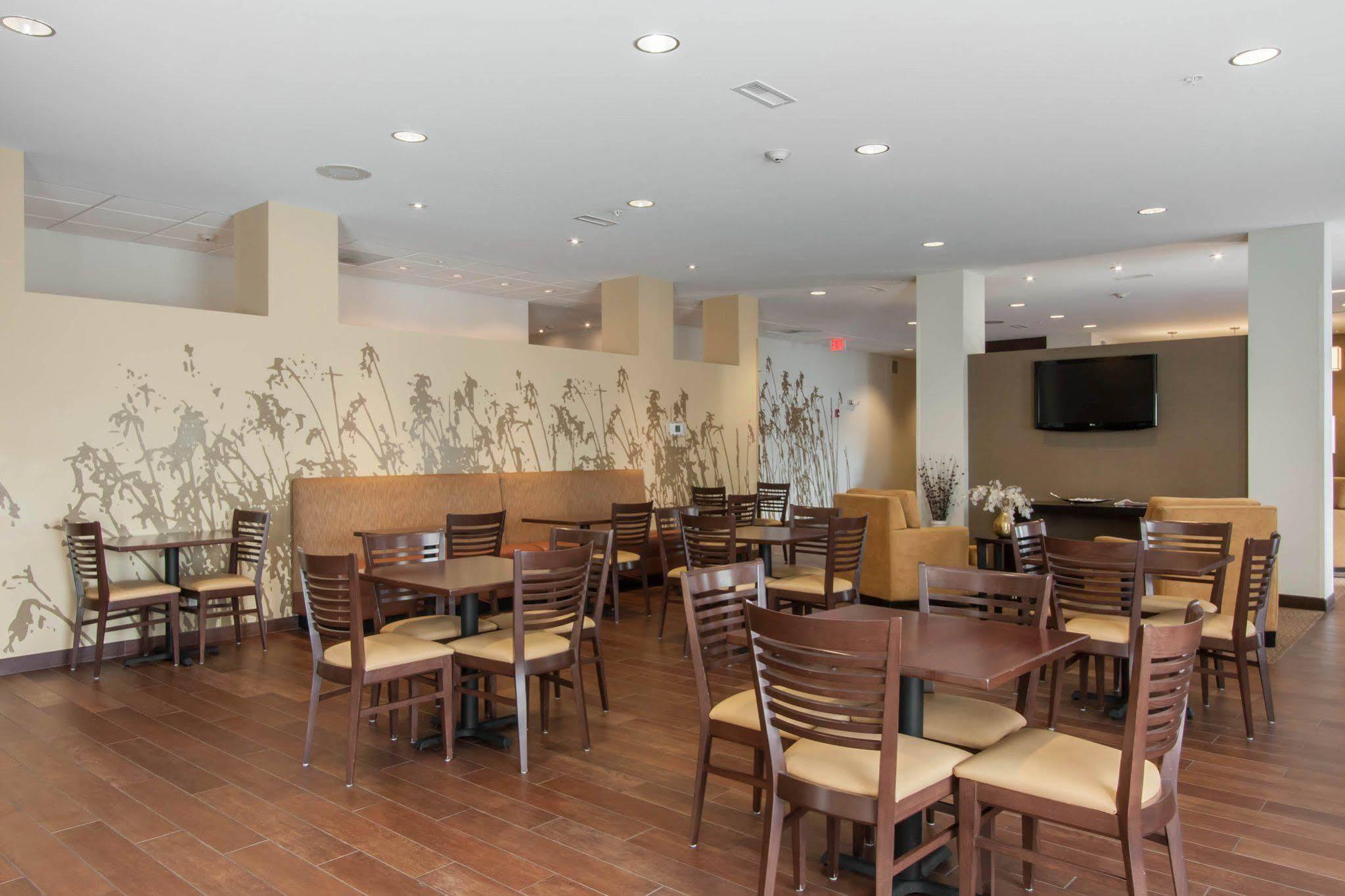 Sleep Inn & Suites Fargo Medical Center Εξωτερικό φωτογραφία